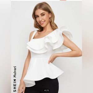 Elegant puff sleeve top